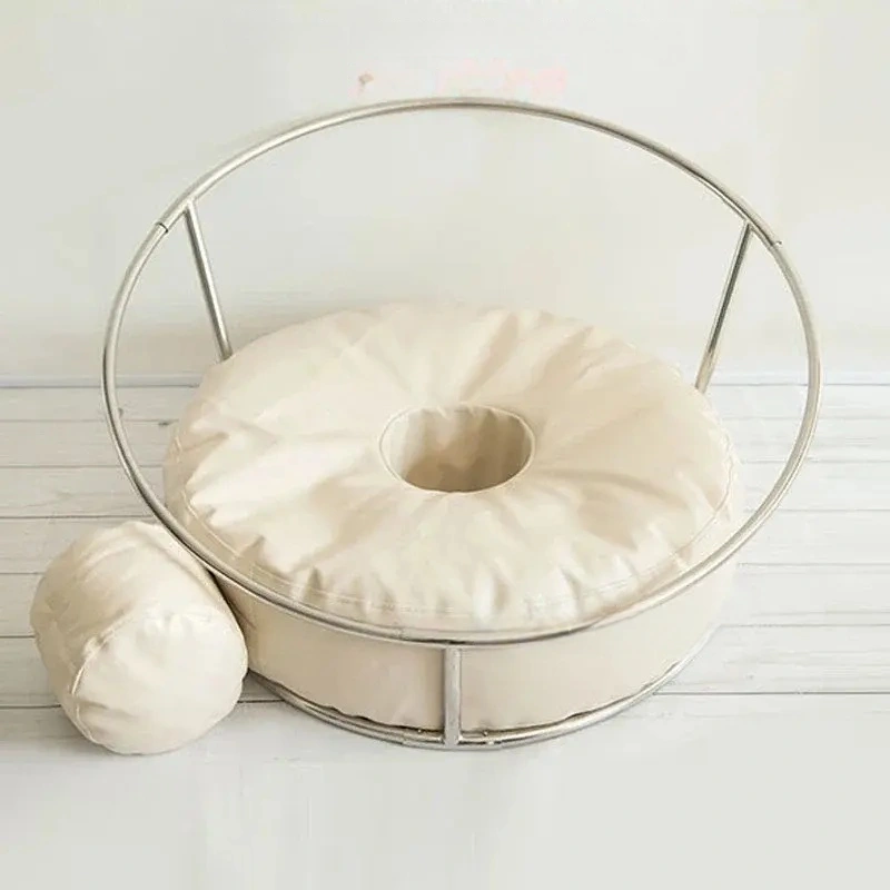 Newborn posing beanbag stage setup for safe and flexible posing workflow - Dvotinst