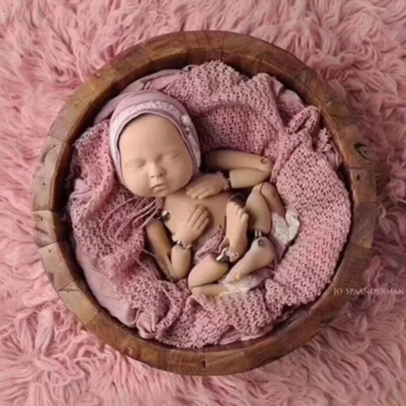 Silicone newborn training doll for advanced pose safety workflow and studio practice - Dvotinst